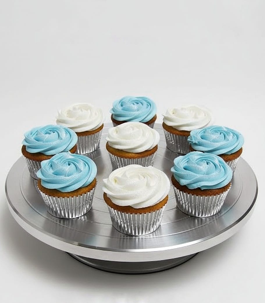Fresh Cream Cupcakes